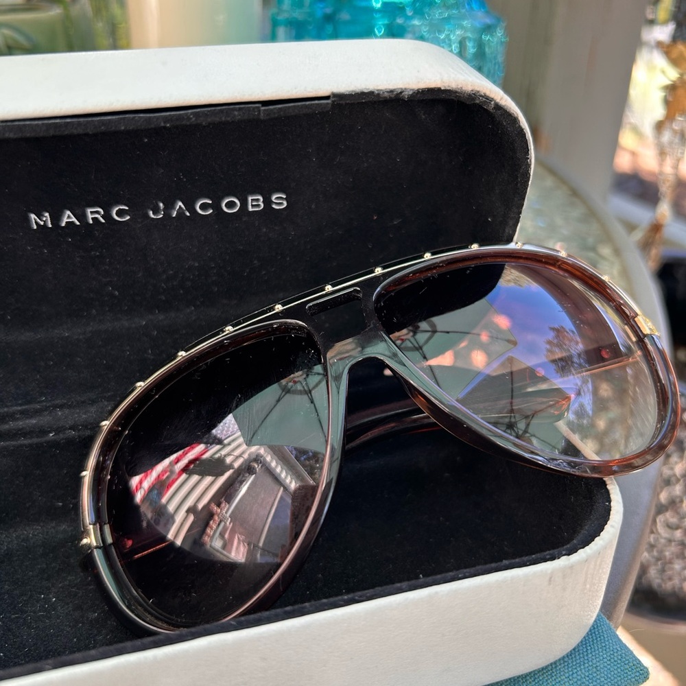 Mark Jacobs brown frame brown gradient, sunglasses with case